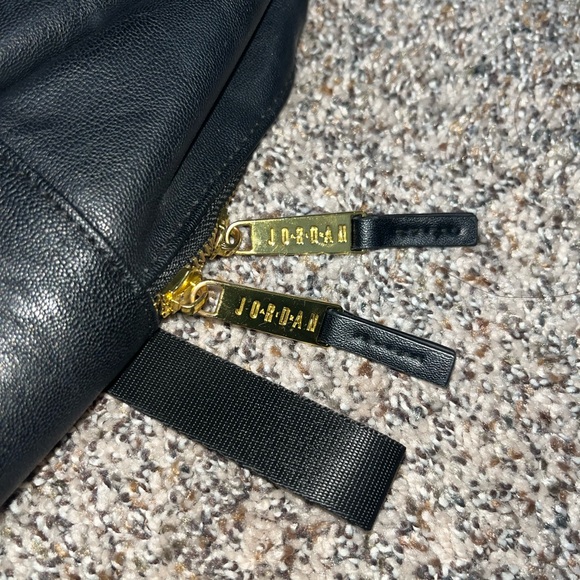 Mid size Jordan backpack - Picture 4 of 5